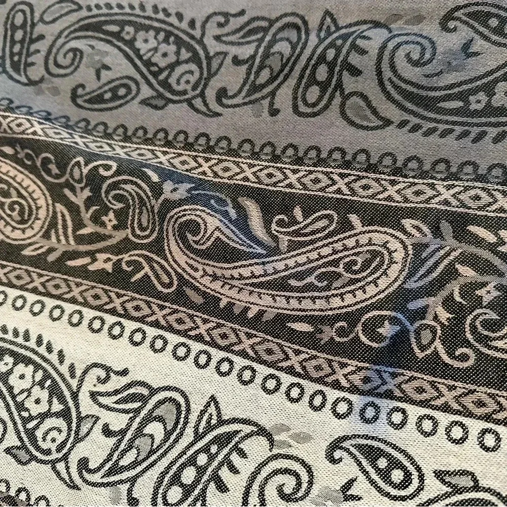 Goldline GmbH Fringed Raw Edge Lightweight Paisley Print German Scarf